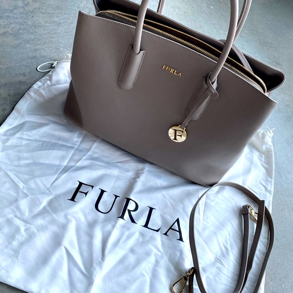 FURLA Large Candy Bag Leather